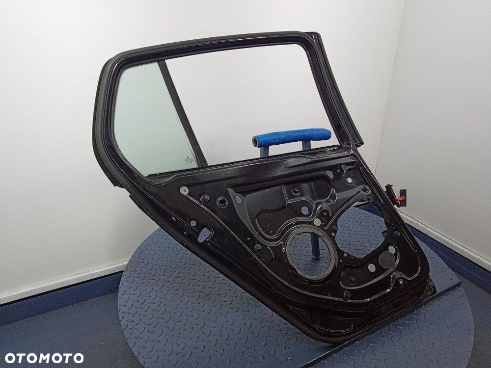 VW GOLF V HB DRZWI TYŁ TYLNE LEWE L061 - 4