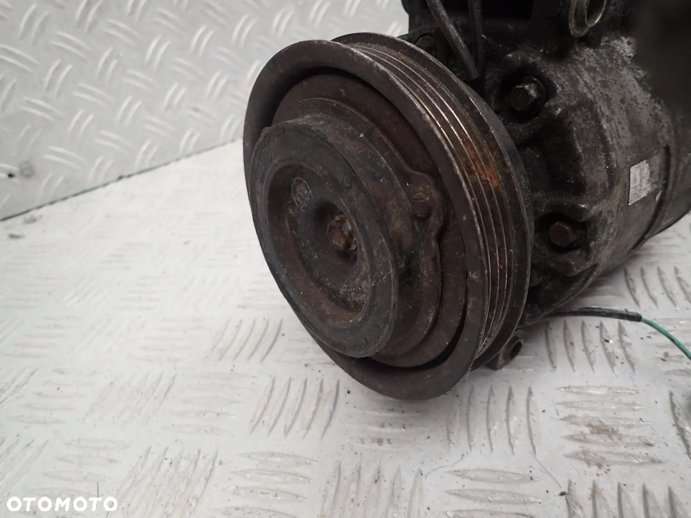 SPRĘŻARKA KLIMATYZACJI 8D0260808 VW PASSAT 1.9TDI - 2