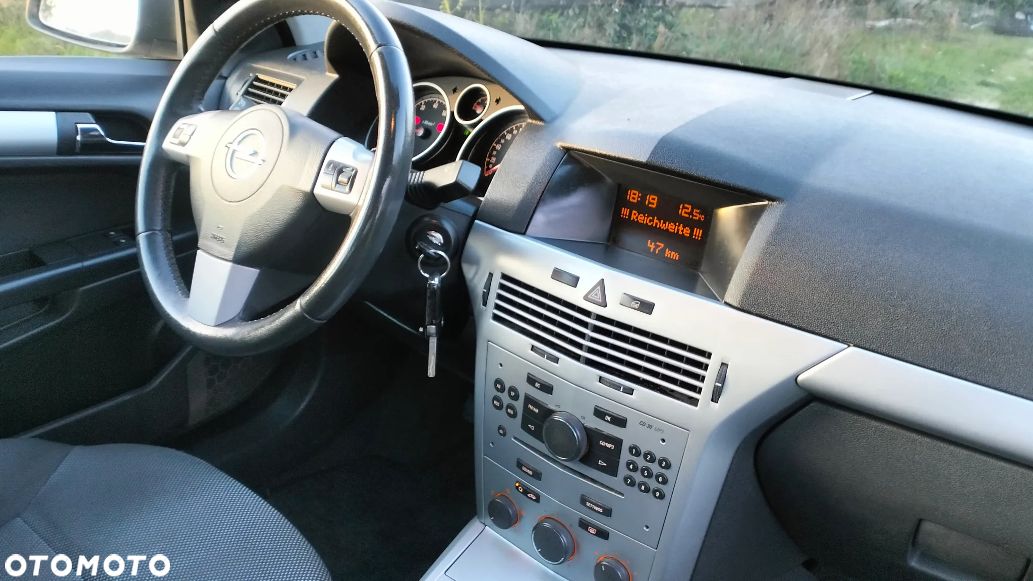 Opel Astra 1.6 Caravan Cosmo - 34