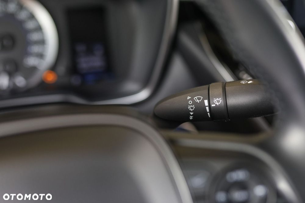 Toyota Corolla 1.8 Hybrid Comfort - 17