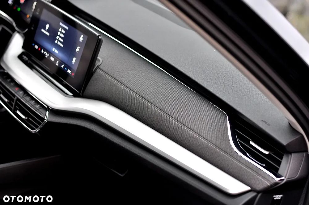 Skoda Octavia 2.0 TDI Style DSG - 33