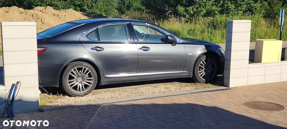 Lexus LS 460 Prestige - 1