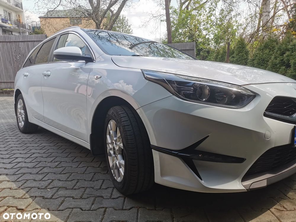 Kia Ceed 1.5 T-GDI M - 4