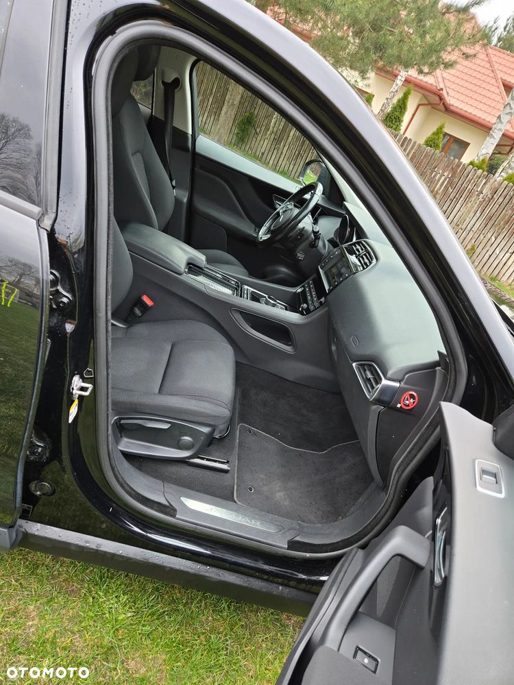 Jaguar F-Pace 20d AWD Prestige - 10