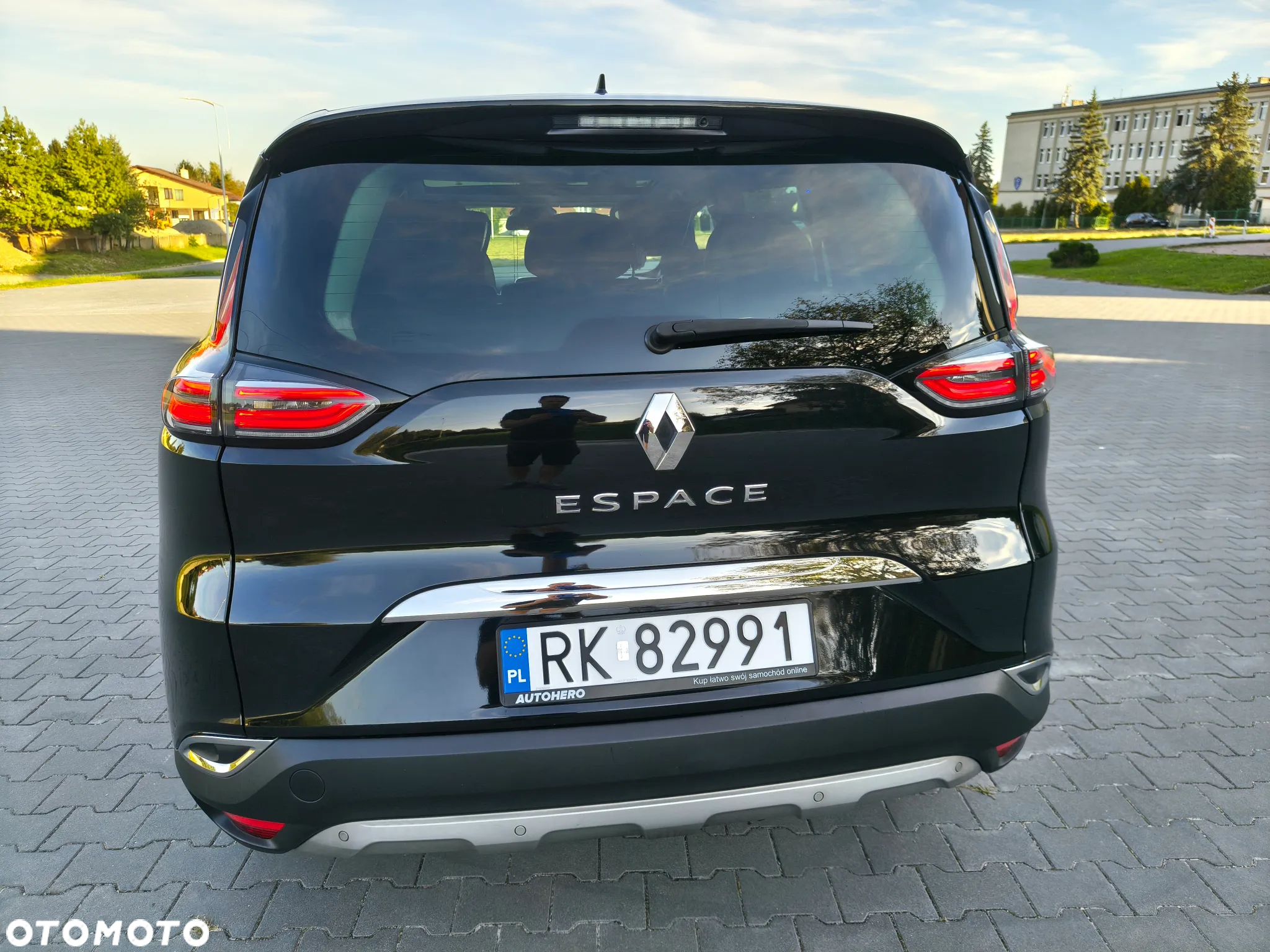 Renault Espace 1.6 dCi Energy Initiale Paris EDC - 5