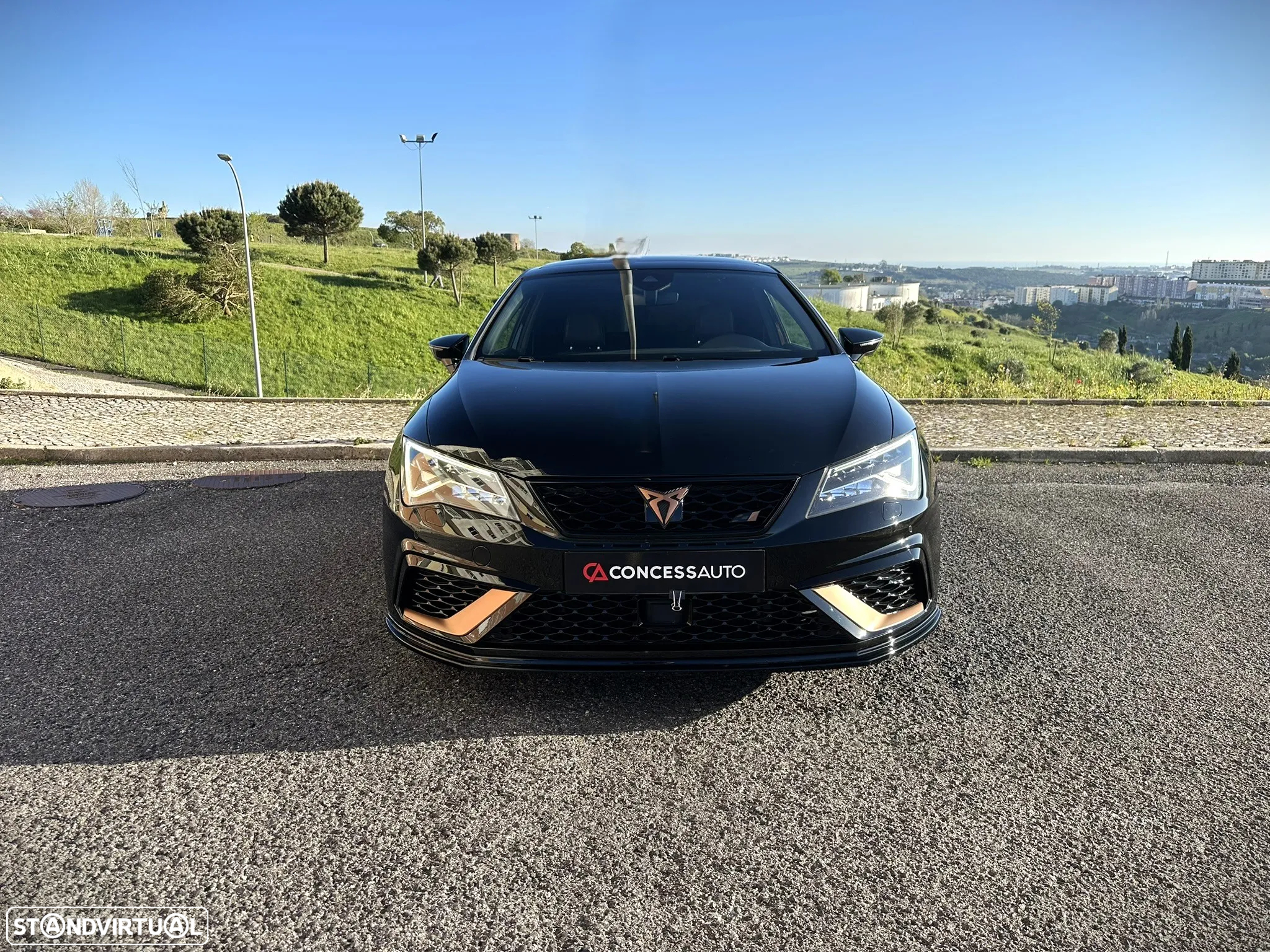 SEAT Leon SC 2.0 TSI S&S DSG Cupra 300 - 2