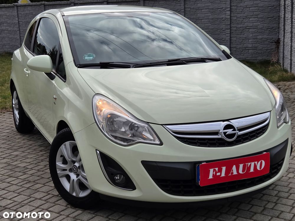 Opel Corsa 1.4 16V Satellite - 11