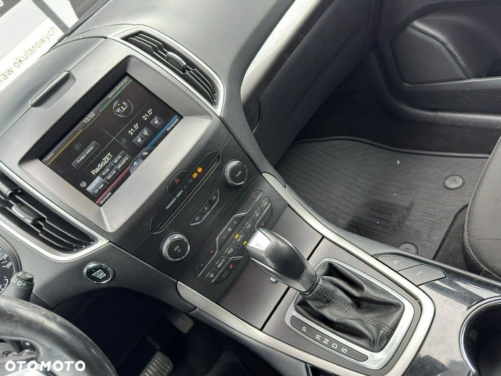 Ford Galaxy - 22