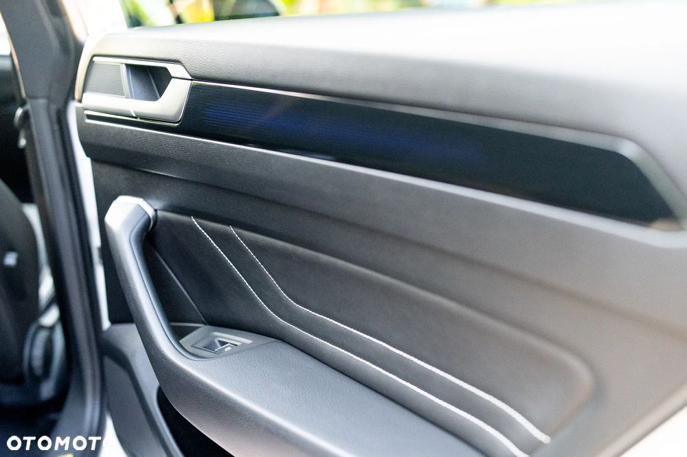 Volkswagen Arteon 2.0 TSI R-Line DSG - 13