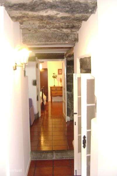 Apartamento T1 Centro Histórico Ponta Delgada (por poucos meses) - Grande imagem: 5/12
