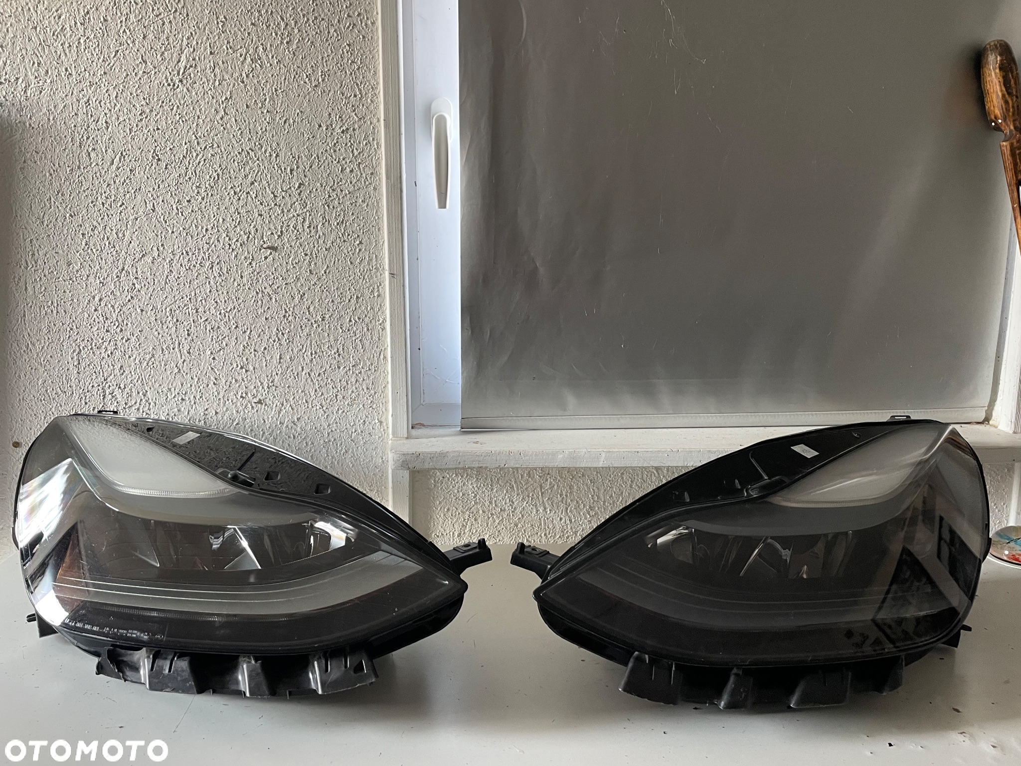 zderzak lampy TESLA Model 3 belka halogen - 3