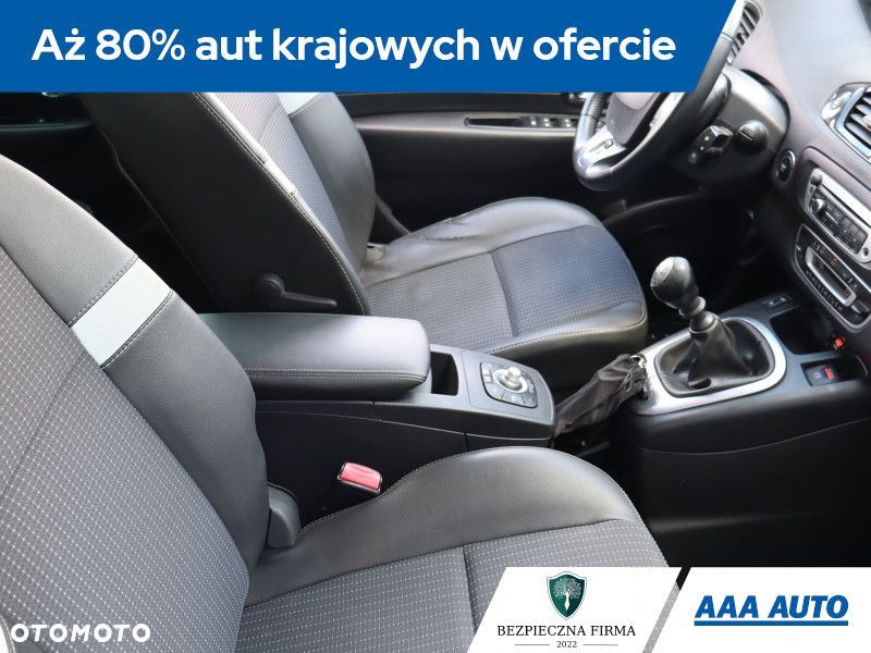 Renault Grand Scenic - 11