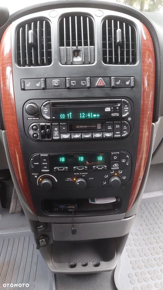 Chrysler Grand Voyager 3.3 LX S&G - 19