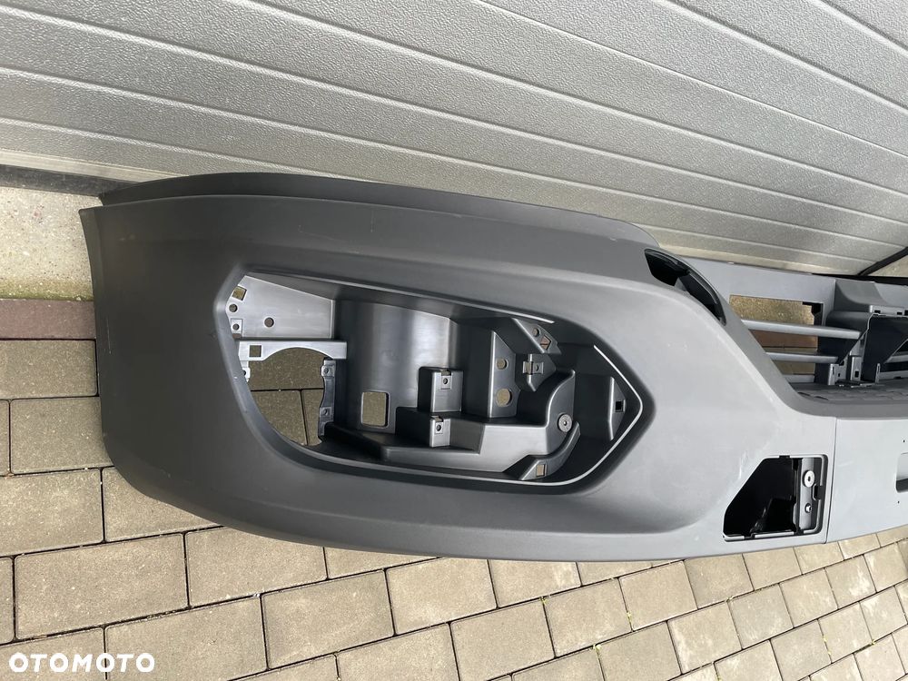ZDERZAK PRZEDNI IVECO DAILY IV LIFT  2019-- NOWY - 3