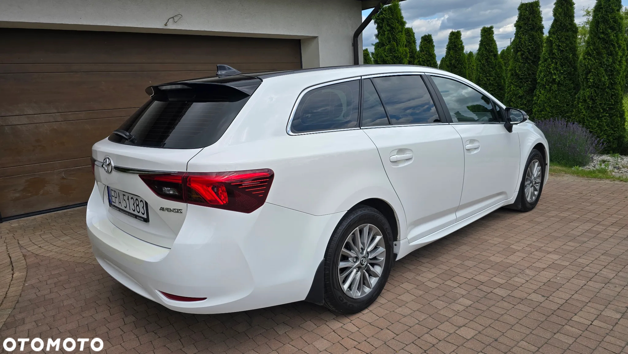 Toyota Avensis - 11