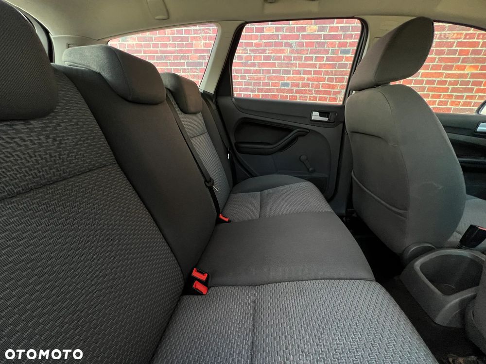 Ford Focus 1.8 Trend - 19