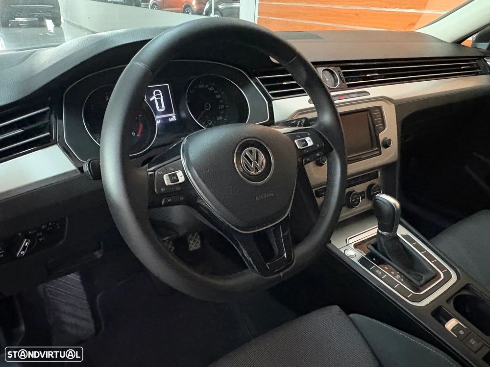 VW Passat 2.0 TDI Confortline DSG - 8