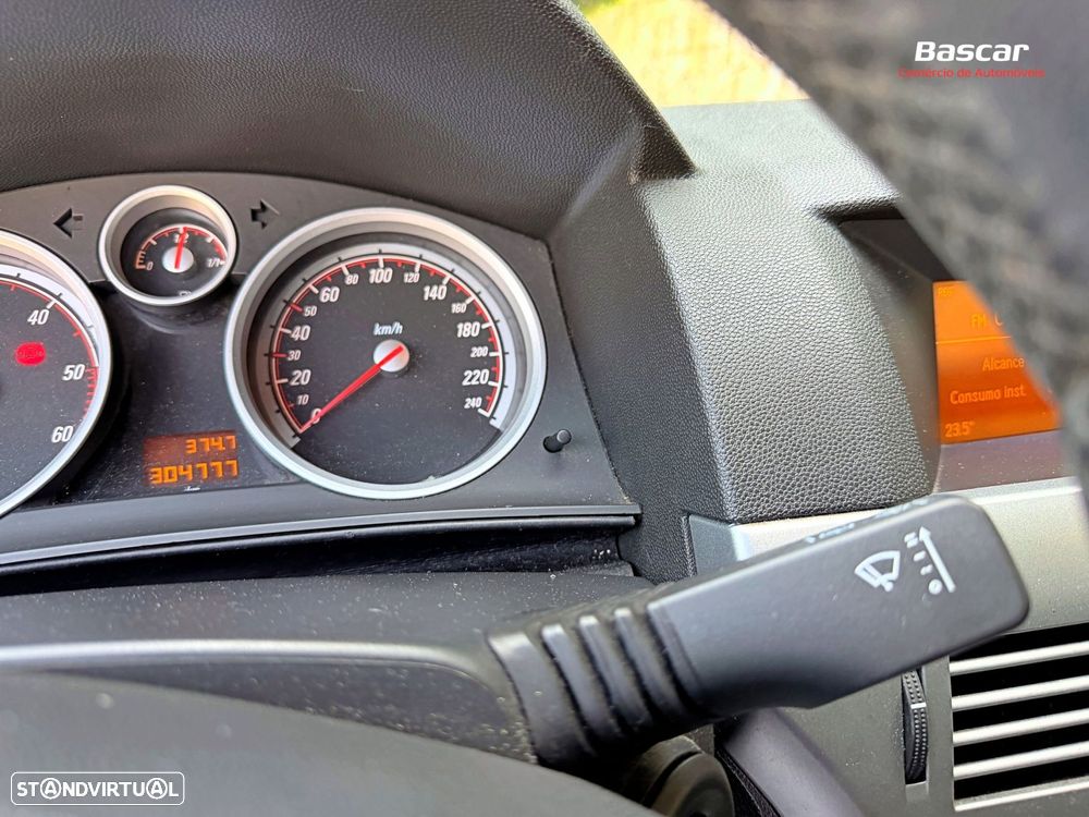 Opel Astra GTC 1.3 CDTI - 20