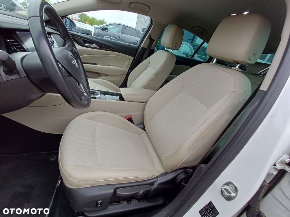 Opel Insignia 2.0 CDTI Innovation S&S - 12