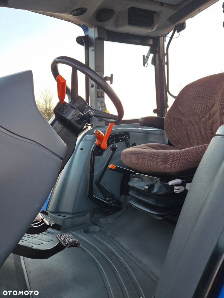 New Holland TL100A - 21