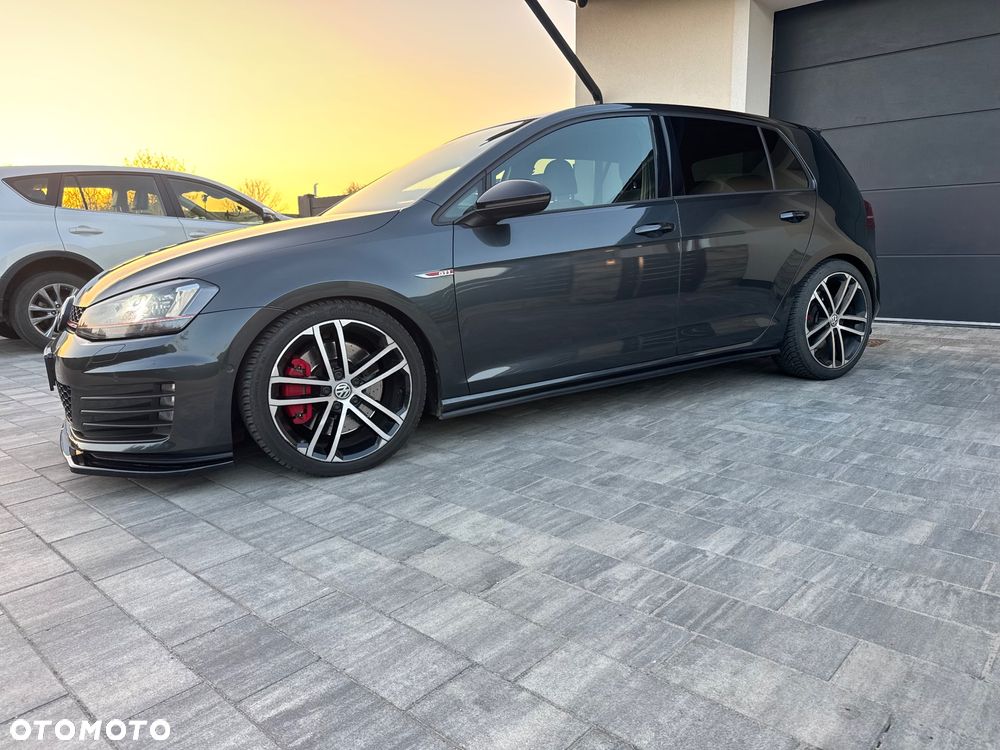 Volkswagen Golf GTI Performance BlueMotion Technology DSG - 24