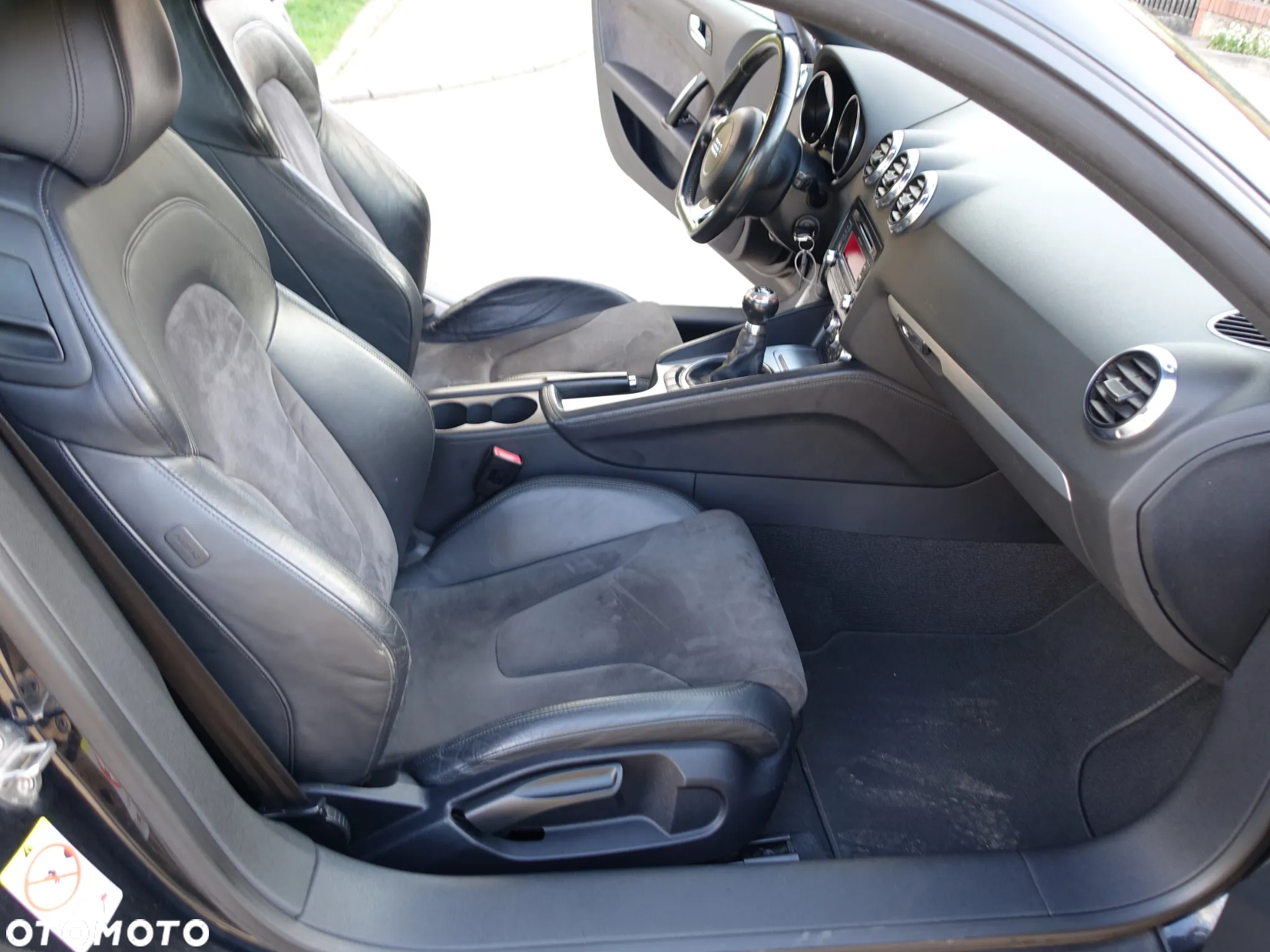 Audi TT Coupé - 11