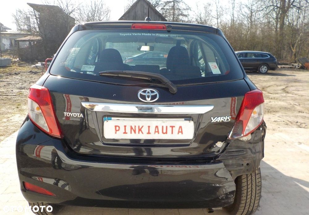 Toyota Yaris - 16