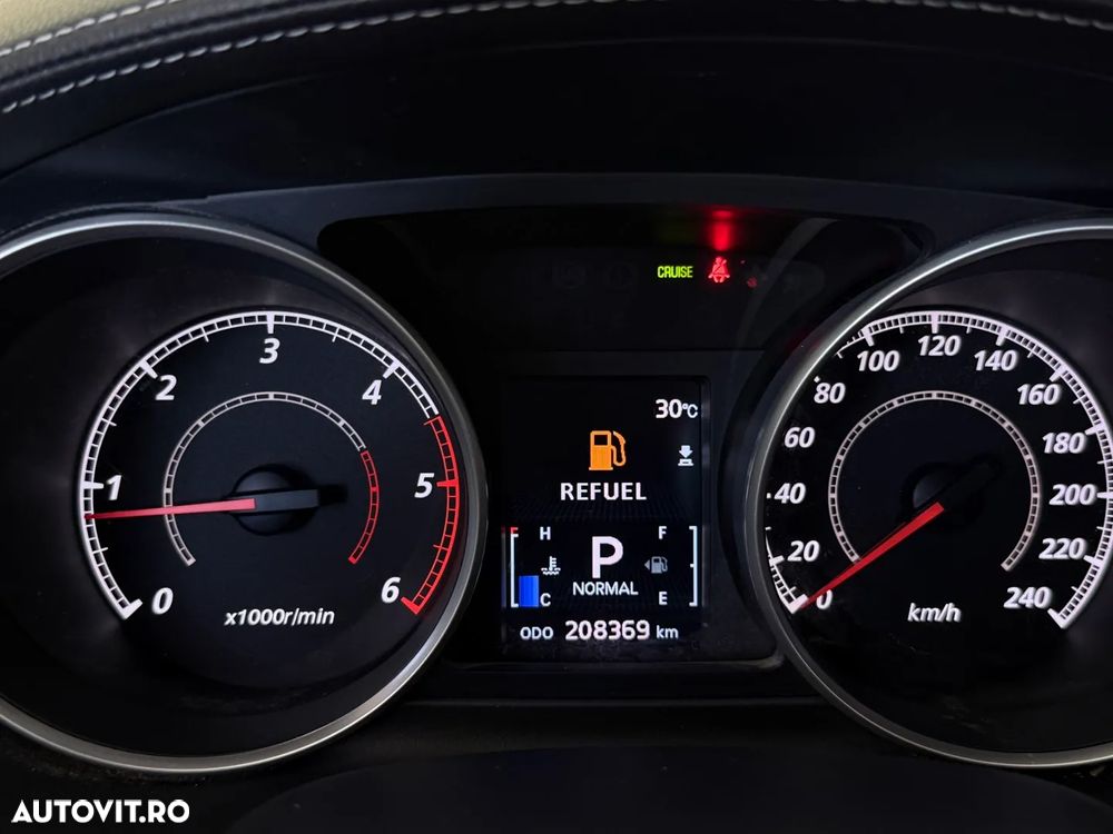 Mitsubishi Outlander 2.2 DI-D 4WD TC-SST Instyle - 24