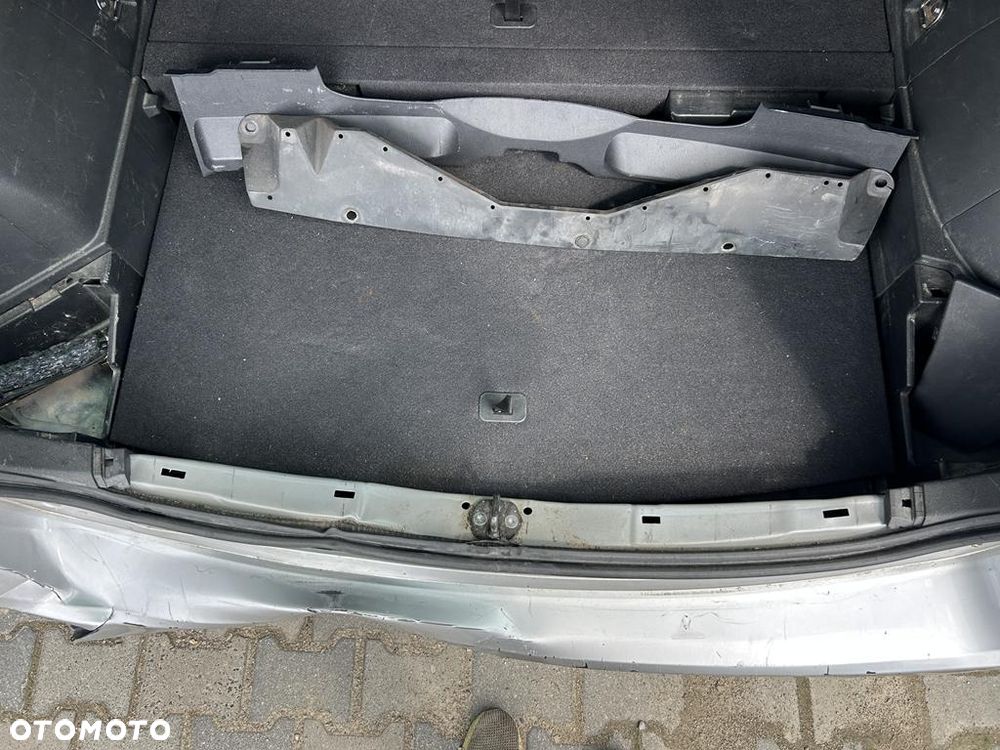Toyota Verso 1.6 Premium - 11