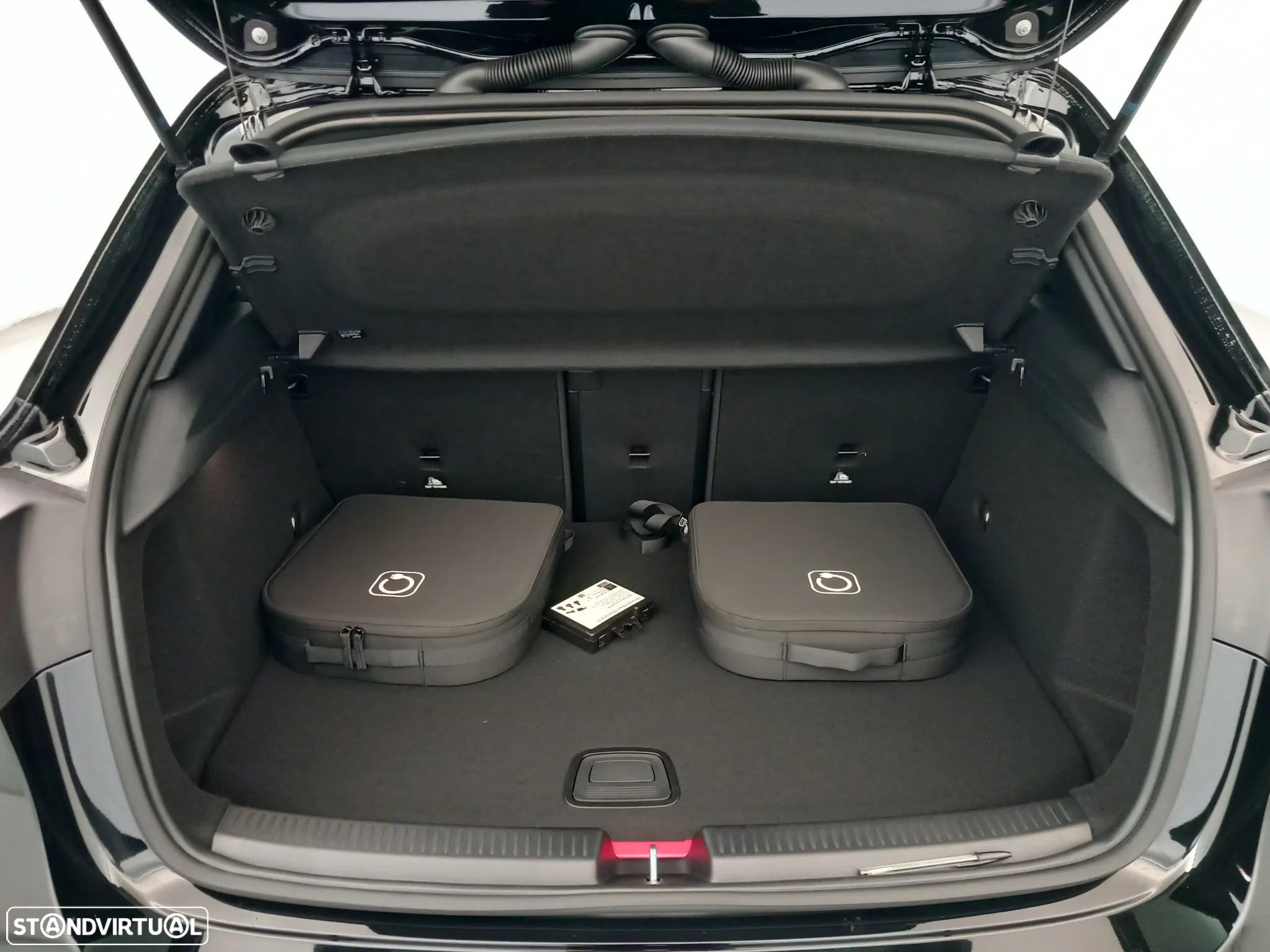 Mercedes-Benz A 250 e - 14