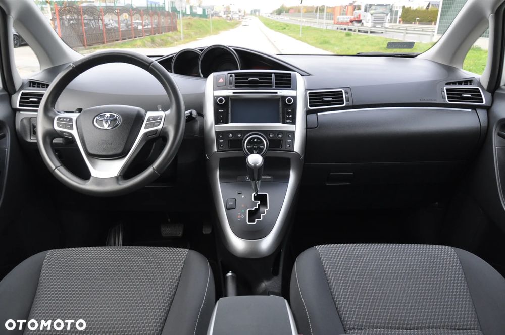 Toyota Verso 1.8 Premium MS - 4