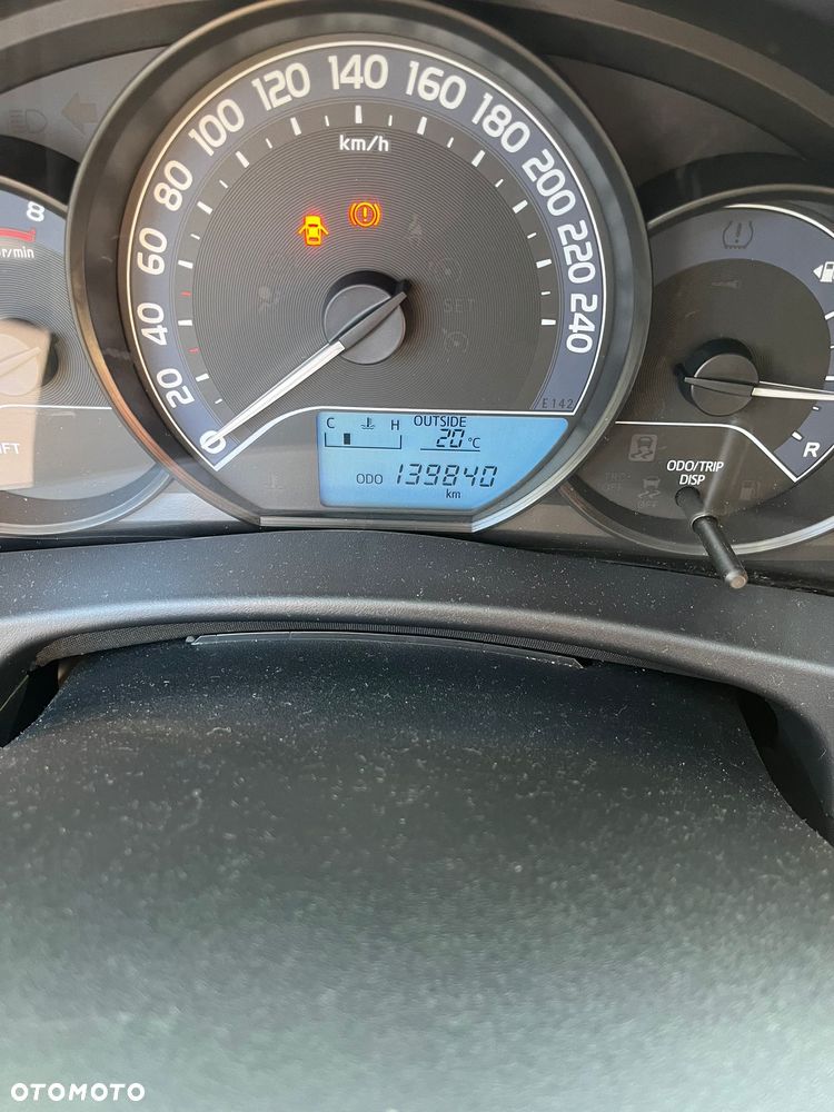 Toyota Auris 1.6 Premium - 15