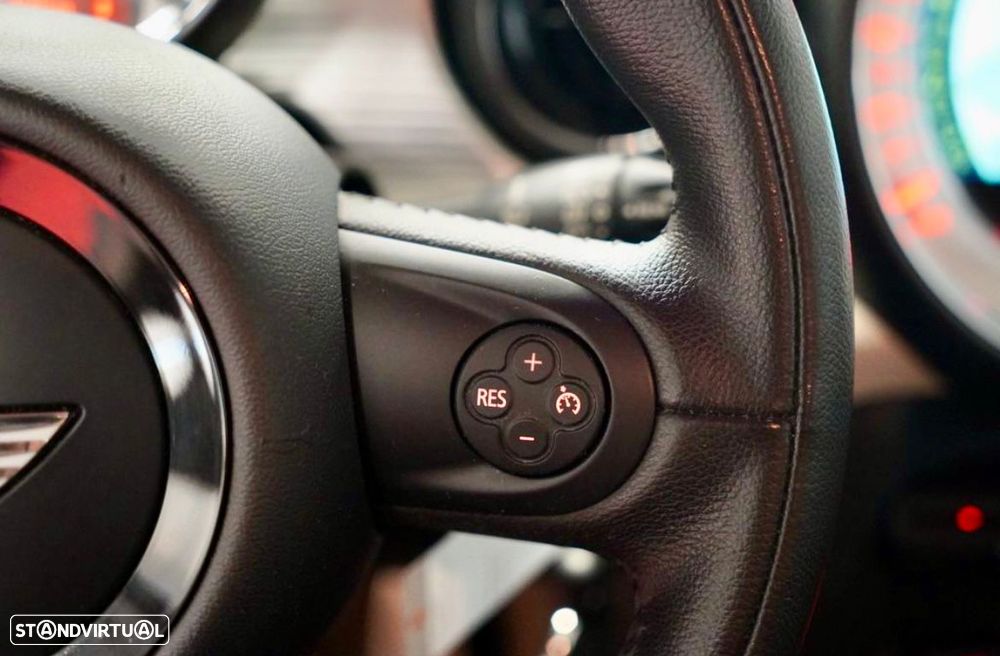 MINI 3 Portas Cooper SD - 14