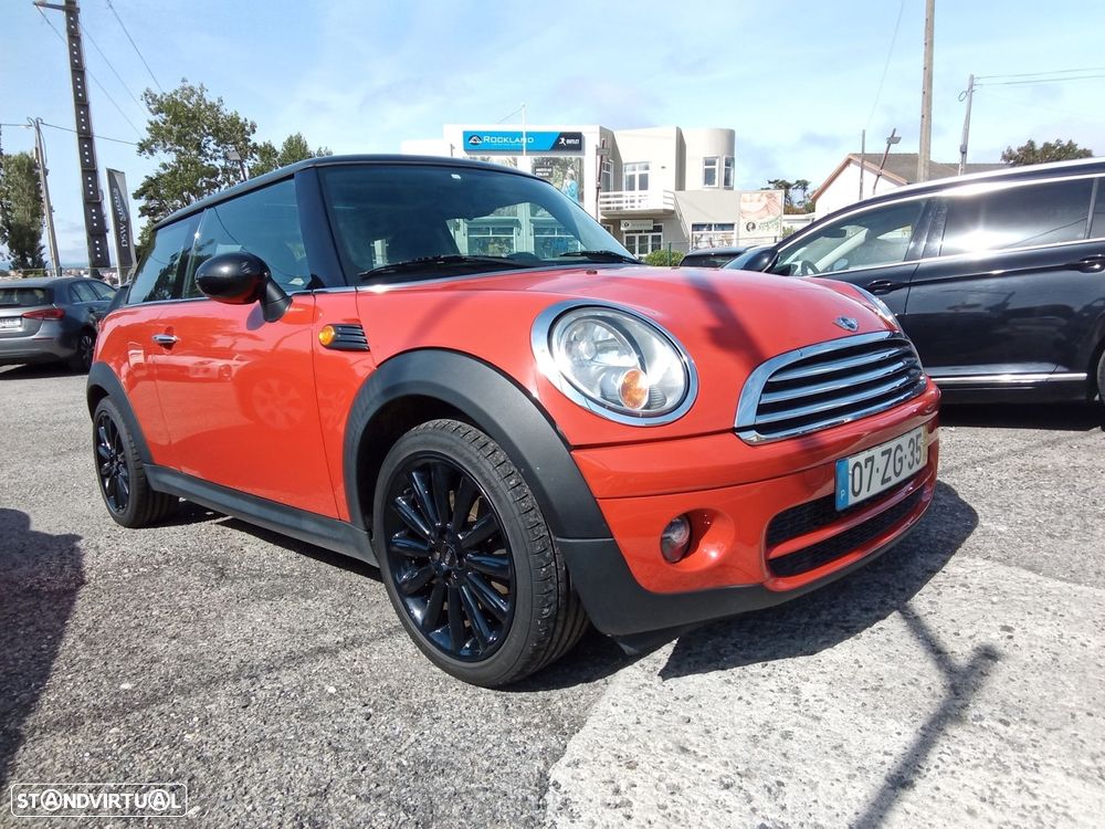MINI 3 Portas Cooper D - 1