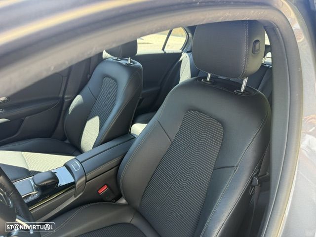 Mercedes-Benz A 250 e Style Plus - 15
