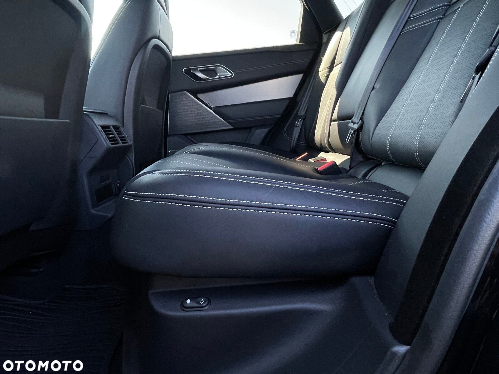 Land Rover Range Rover Velar - 16