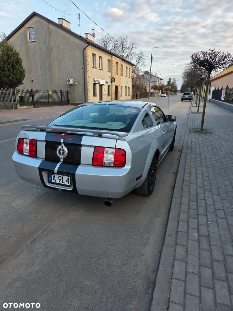 Ford Mustang - 2