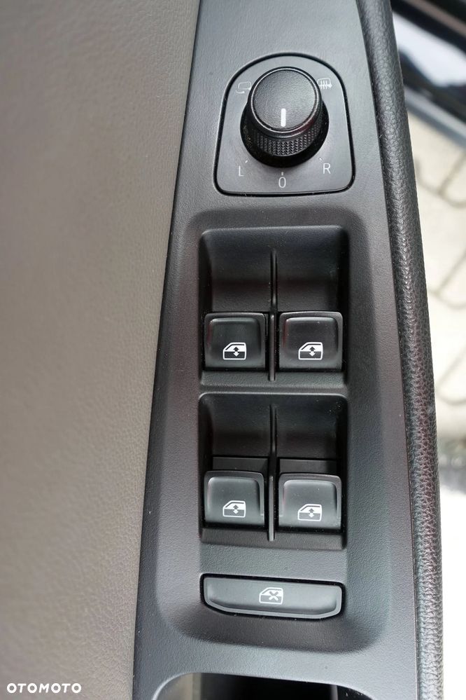 Seat Leon Sportstourer 2.0 TDI Start&Stop 4Drive DSG X-Perience - 26