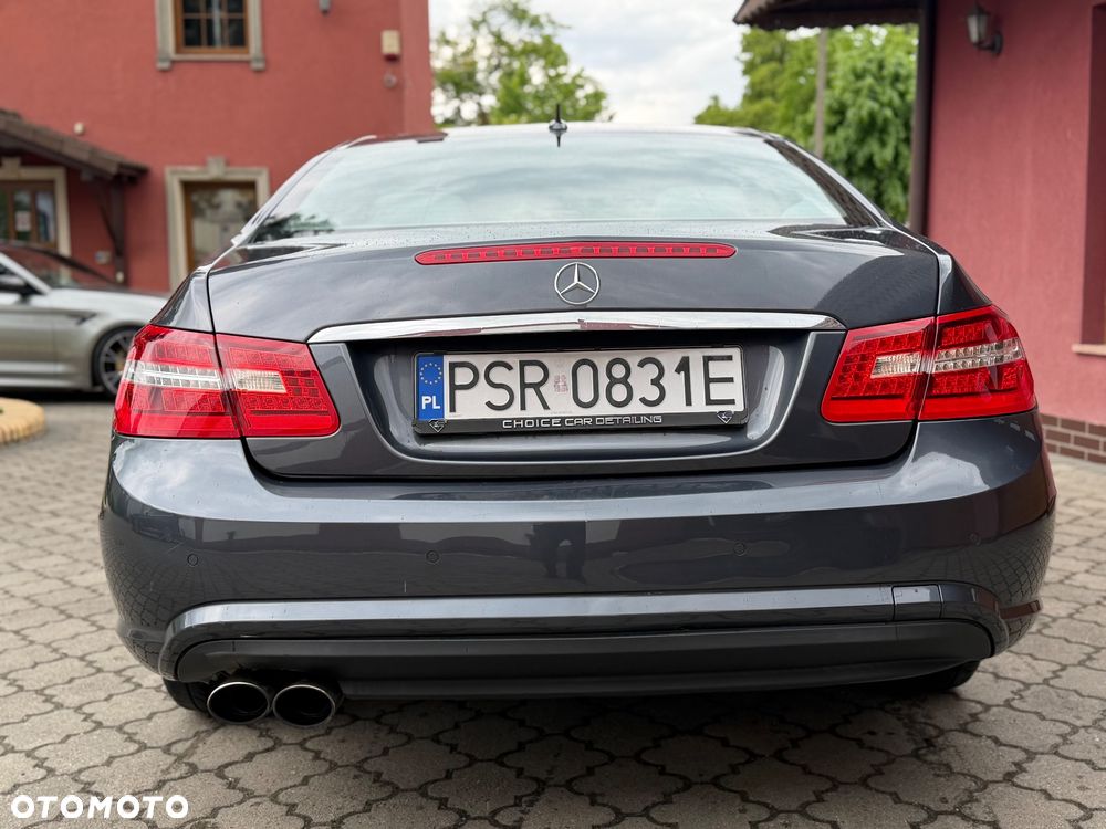 Mercedes-Benz Klasa E 200 BlueEFFICIENCY 7G-TRONIC Avantgarde - 4