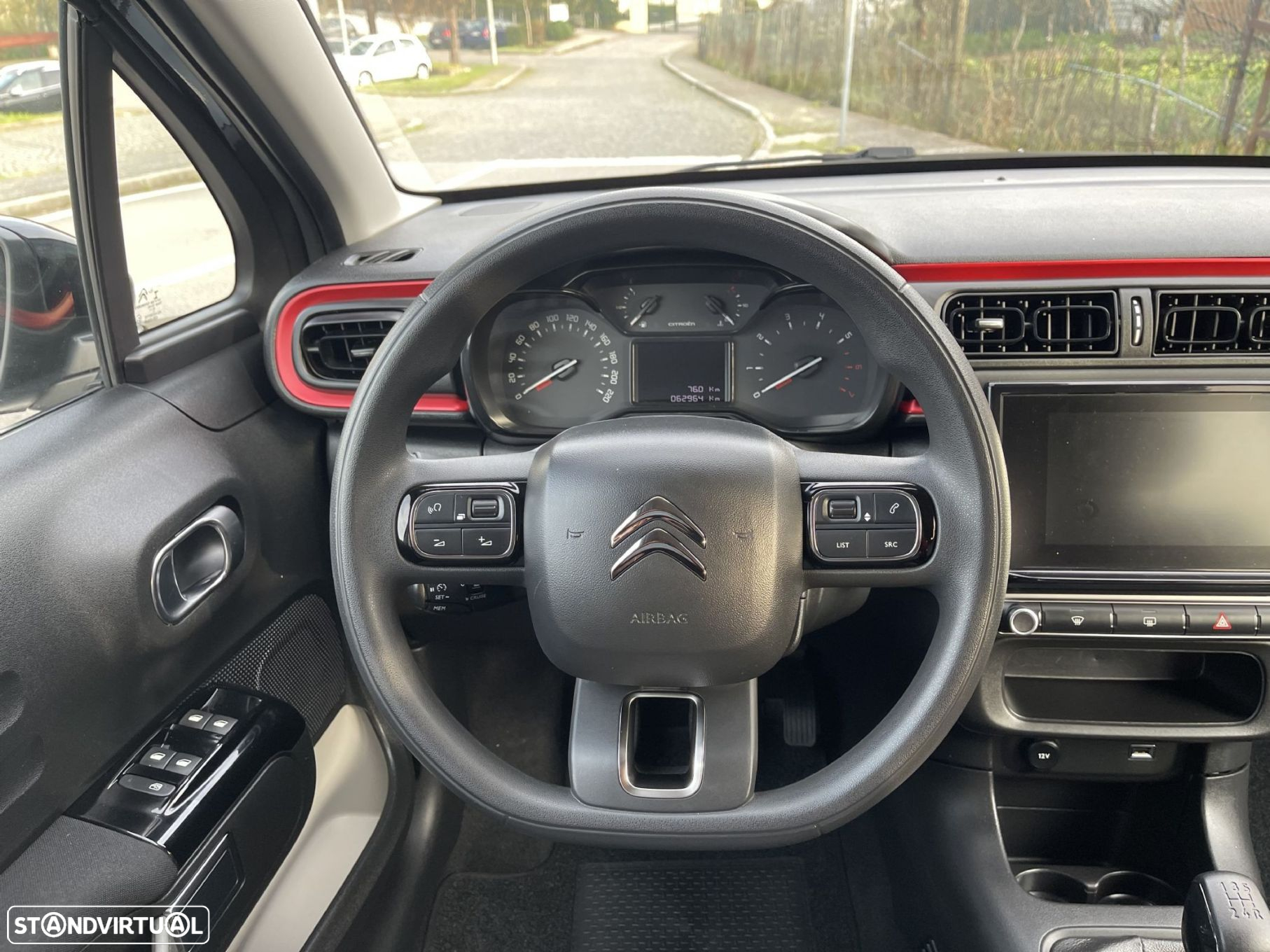 Citroën C3 1.2 PureTech C-Series - 16