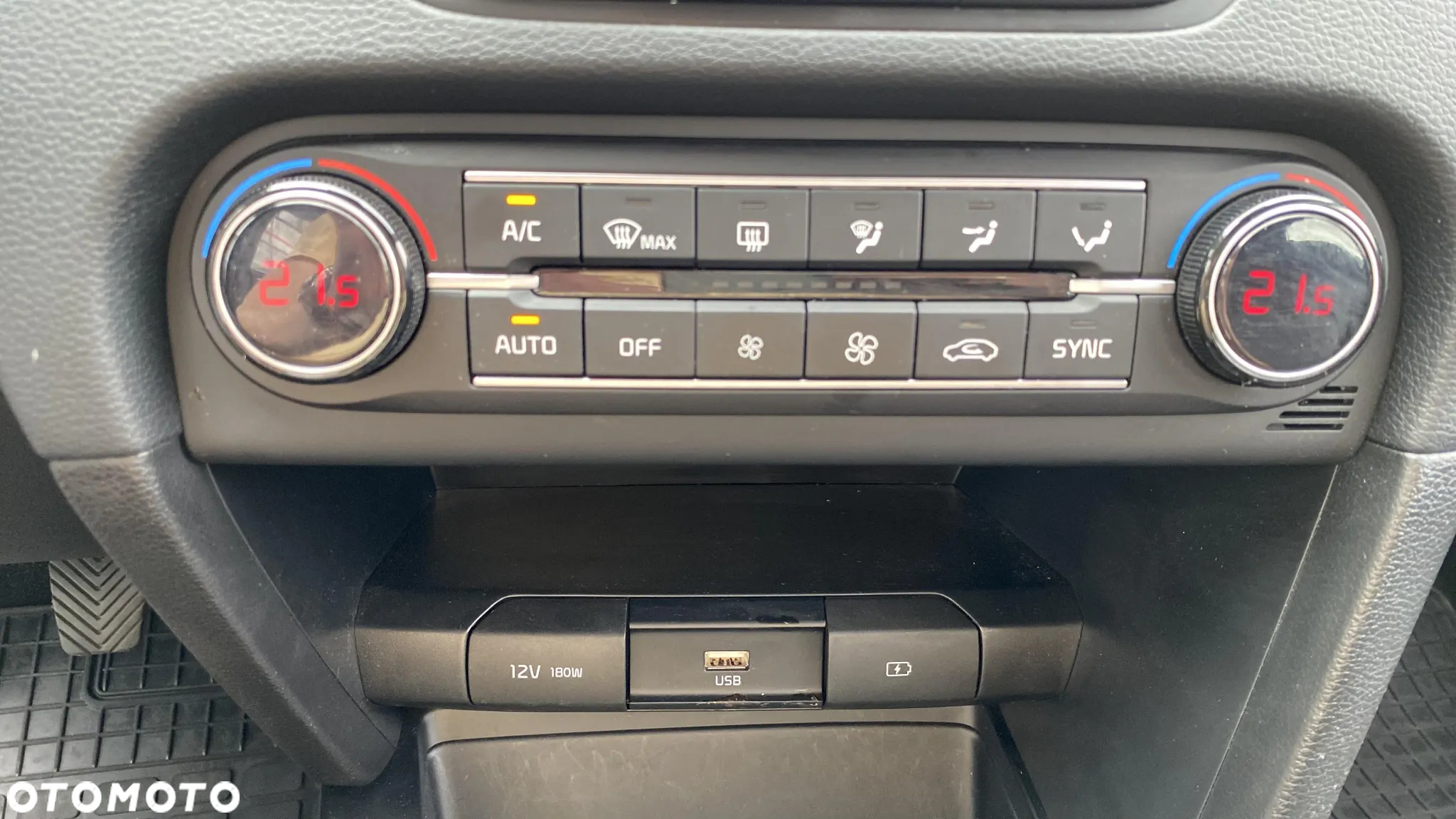 Kia Ceed 1.5 T-GDI M - 19