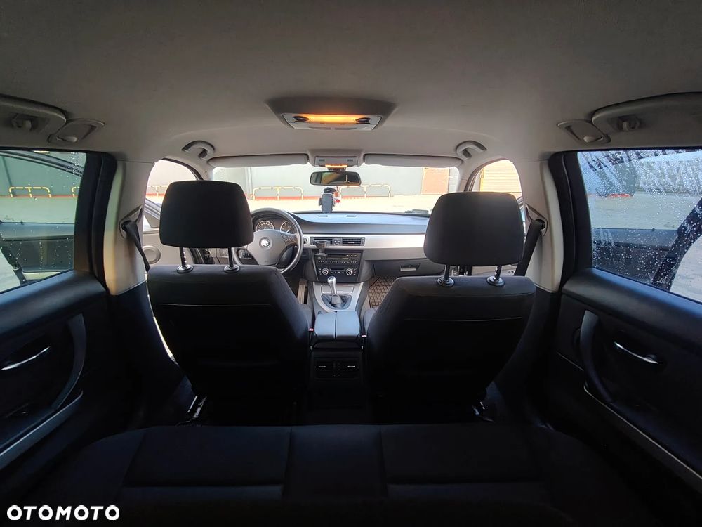 BMW Seria 3 320d DPF - 23