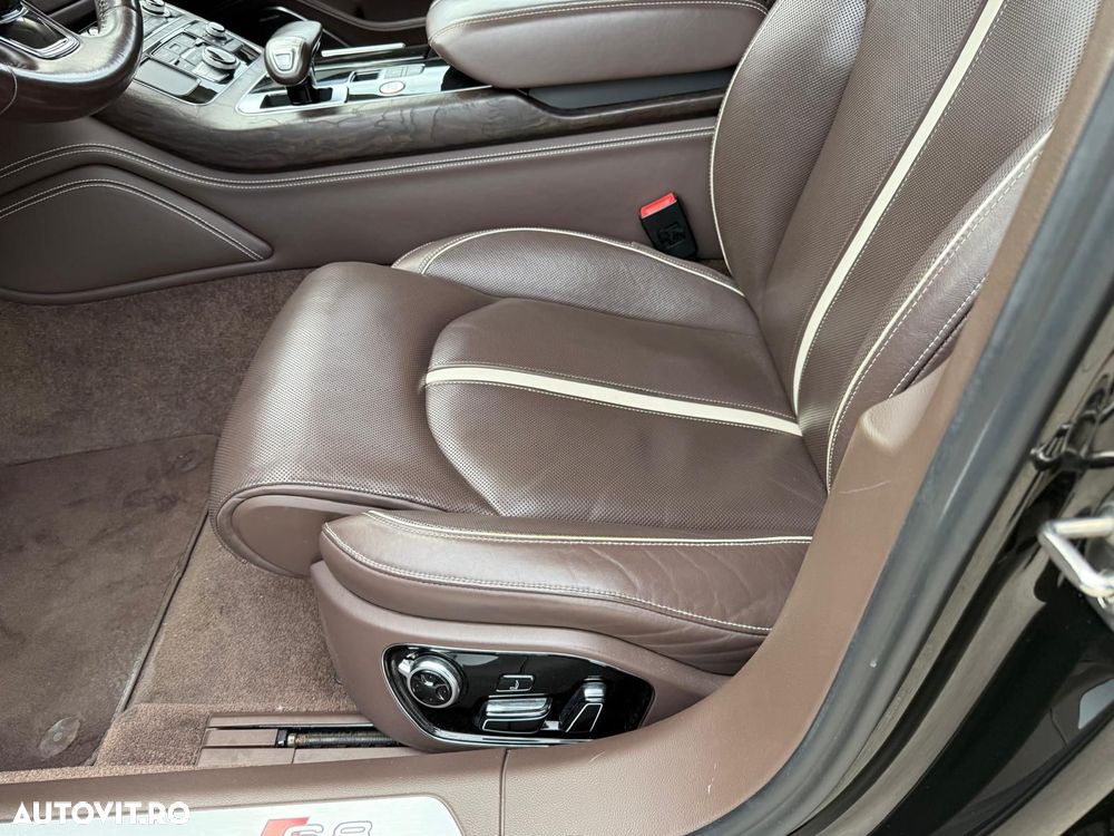 Audi S8 Standard - 13