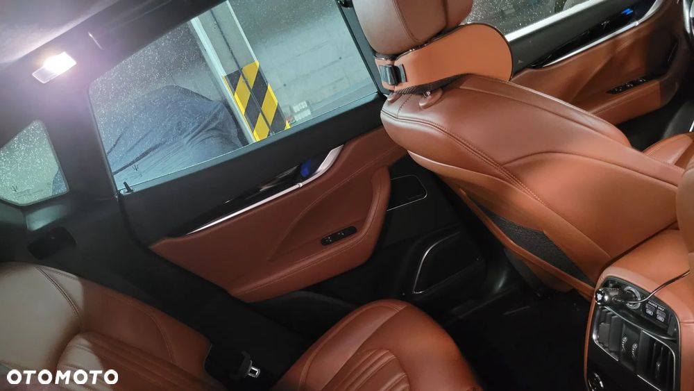 Maserati Levante S Granlusso - 31