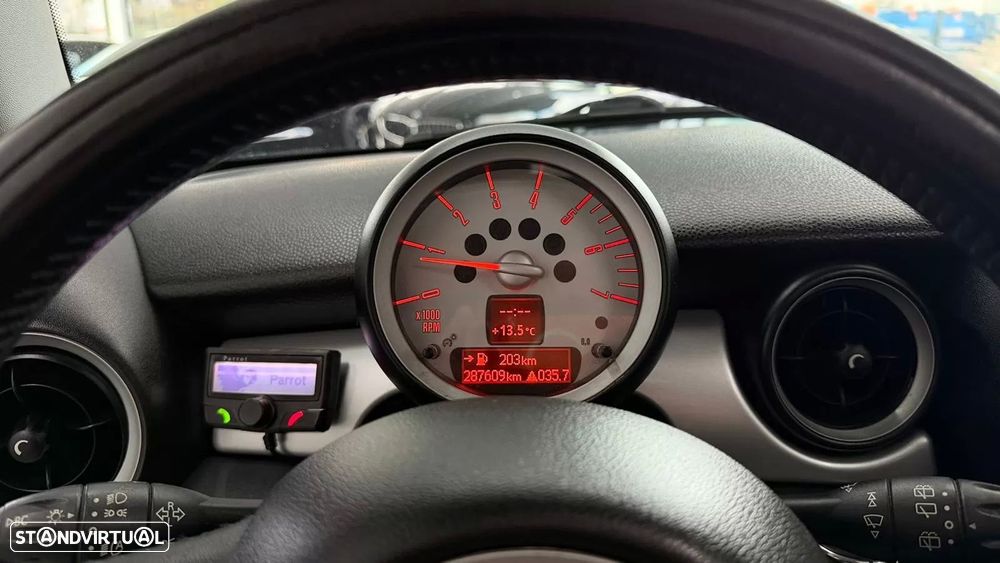 MINI 3 Portas Cooper D - 17