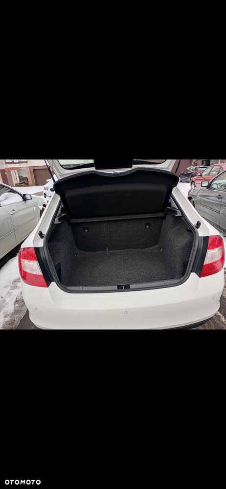 Skoda RAPID 1.6 TDI Edition - 10