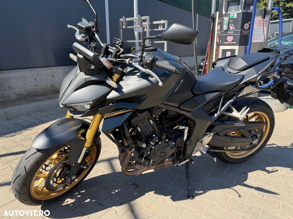 Honda CB 1000 Hornet - 1