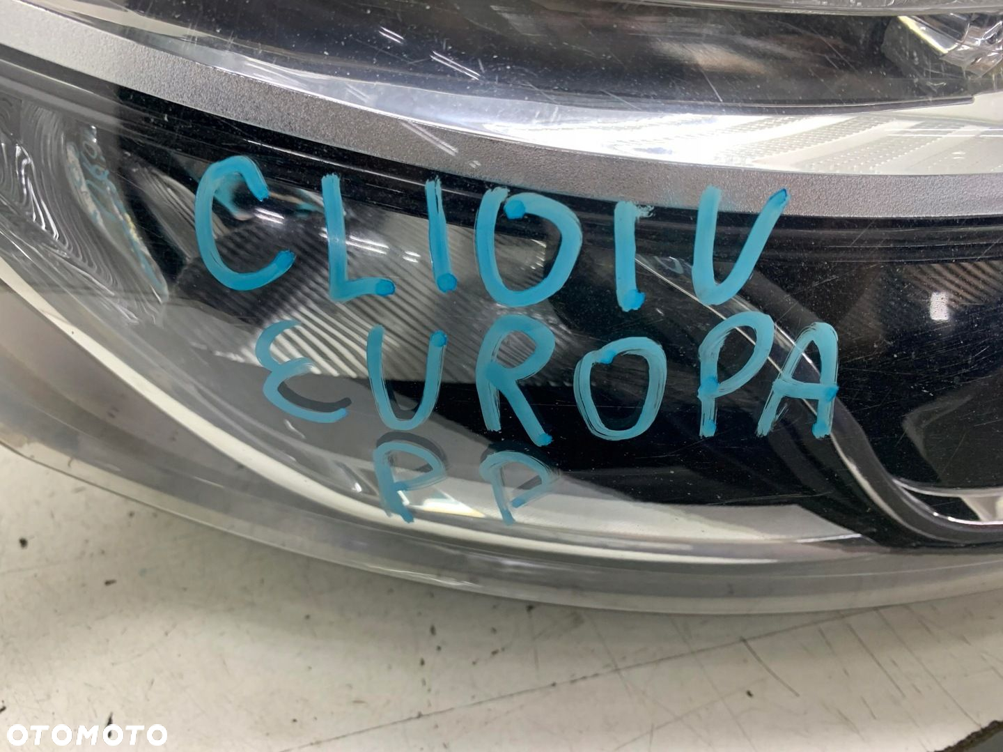LAMPA PRAWY PRZÓD PRAWA PRZEDNIA 260102796R RENAULT CLIO IV 12-16 EURO - 3