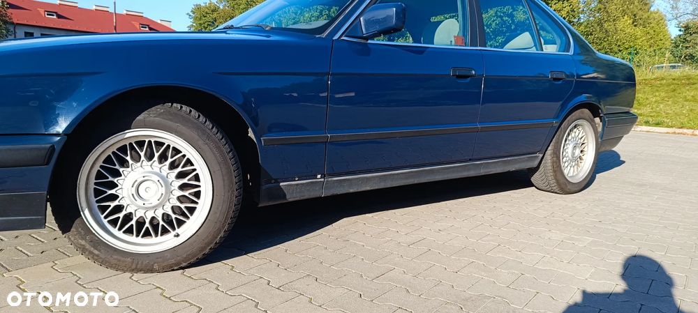 BMW Seria 5 525i - 15