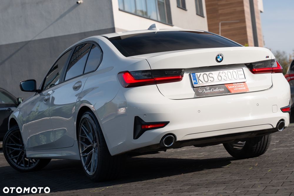 BMW Seria 3 318i Sport Line - 16